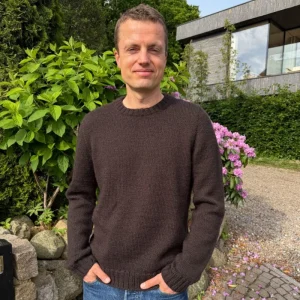 Niels Sweater PetiteKnit - Strikkekit