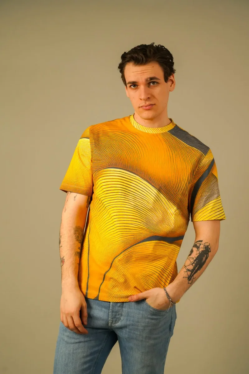 Yoon statement t shirt i grafisk design - Billede 2